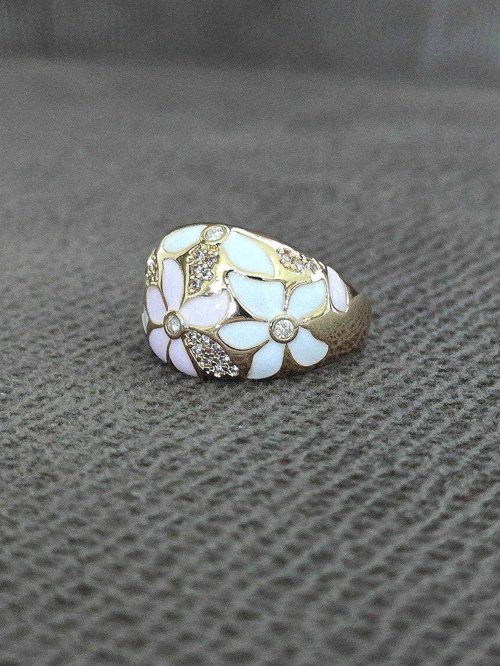 ✨️HP✨️ Piper K Floral💐 Enamel Dome Ring💍 with Cubic Zirconias💎 - NWOT - Picture 5 of 15